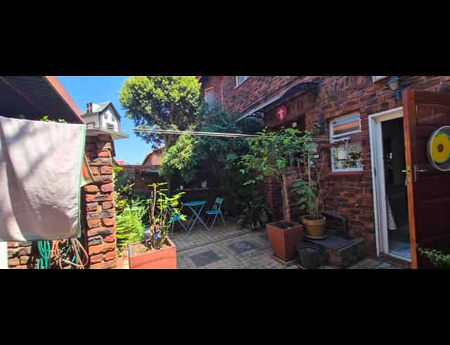 3 BEDROOM DUPLEX FOR SALE IN SILVERTON